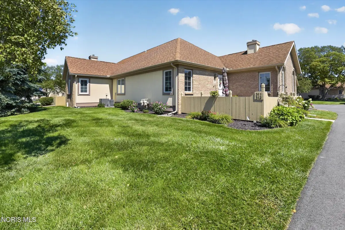 311 Turnbury Lane, Perrysburg, OH 43551 - #1