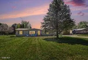 10801 County N Road, Lyons, OH 43533