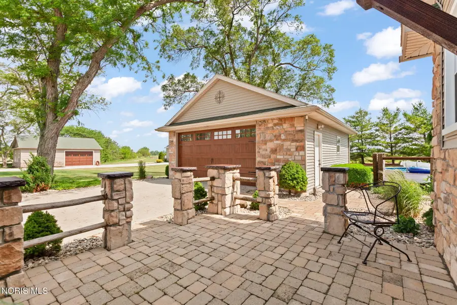 14205 Old State Line Road, Swanton, OH 43558 - #3