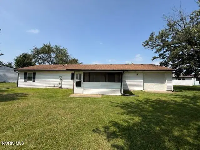 8 Foxglove Place, Montpelier, OH 43543 - #3