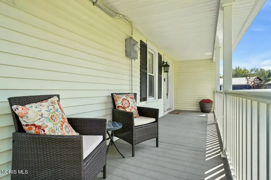 340 E 5th Street, Perrysburg, OH 43551 - #3
