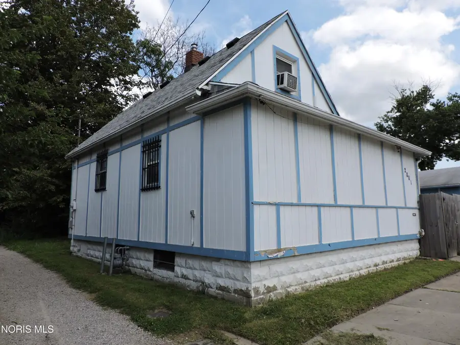 2001 Bakewell Street, Toledo, OH 43605 - #2