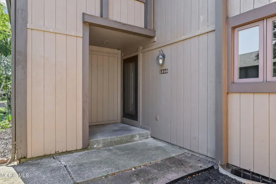 5846 Staghorn Drive # C, Toledo, OH 43614 - #2