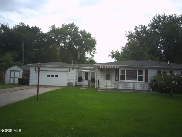 1600 Darbyshire Drive, Defiance, OH 43512