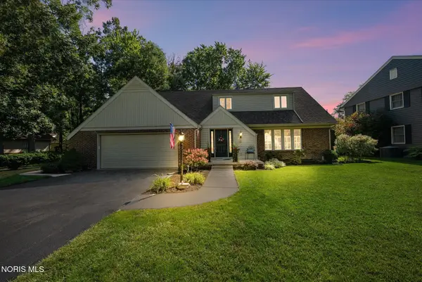 894 Apple Creek Drive, Perrysburg, OH 43551