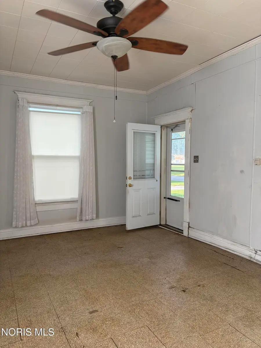 116 S Frazier Street, North Baltimore, OH 45872 - #3