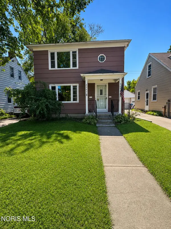 2201 W Sylvania Avenue, Toledo, OH 43613