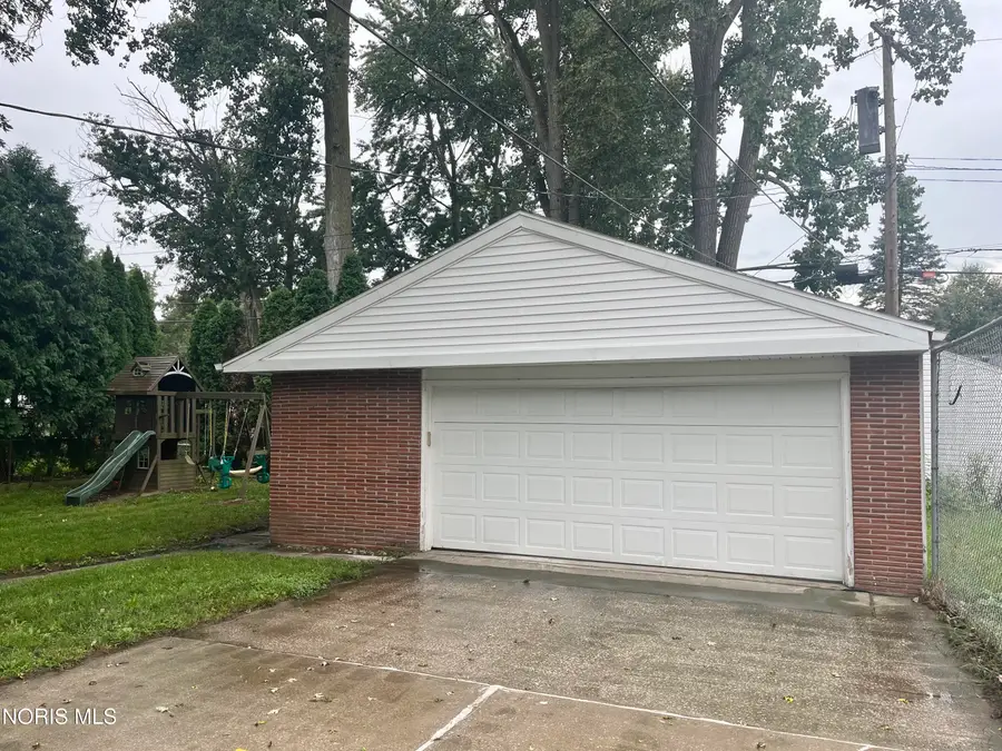 5741 Clover Lane, Toledo, OH 43623 - #3