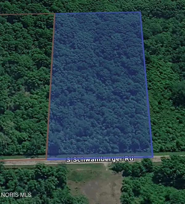 717 S Schwamberger Road, Swanton, OH 43558
