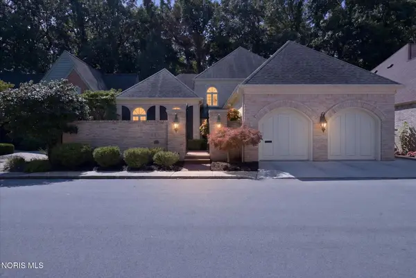 46 Exmoor, Ottawa Hills, OH 43615