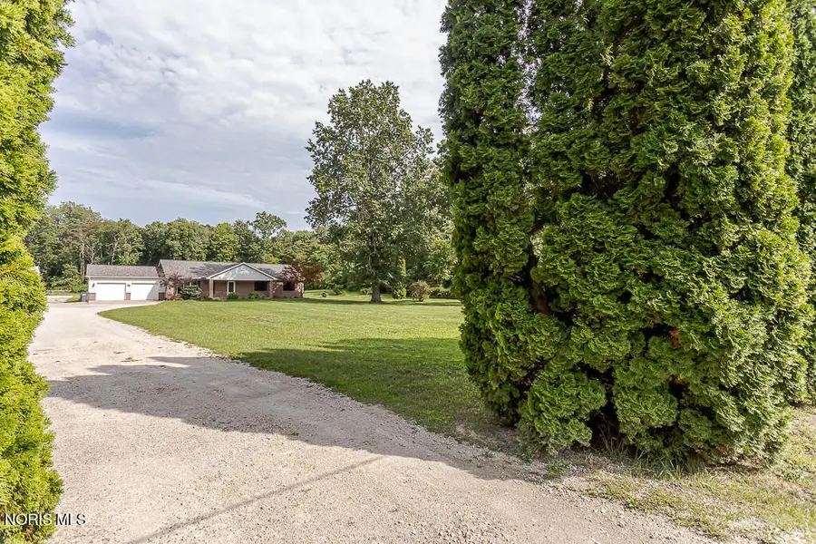412 Schwamberger Road, Holland, OH 43528 - #3
