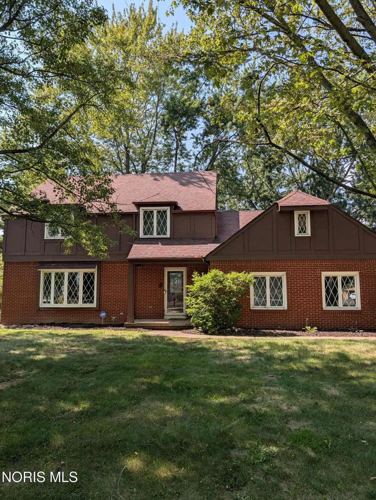 5660 Cresthaven Lane, Toledo, OH 43614 - #1