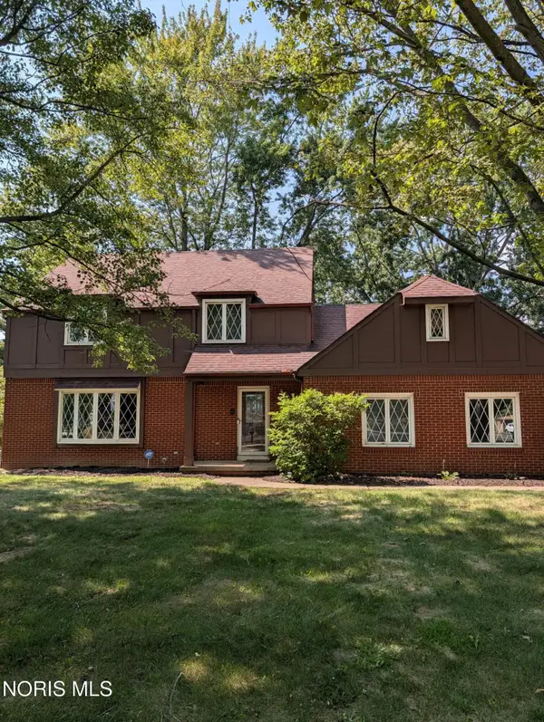 5660 Cresthaven Lane, Toledo, OH 43614