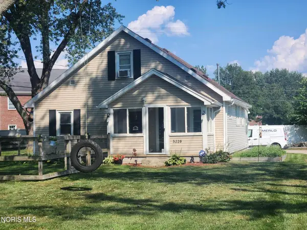 3228 Zone Avenue, Toledo, OH 43617