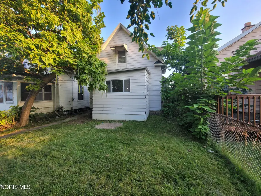1421 Kelsey Avenue, Toledo, OH 43605 - #3