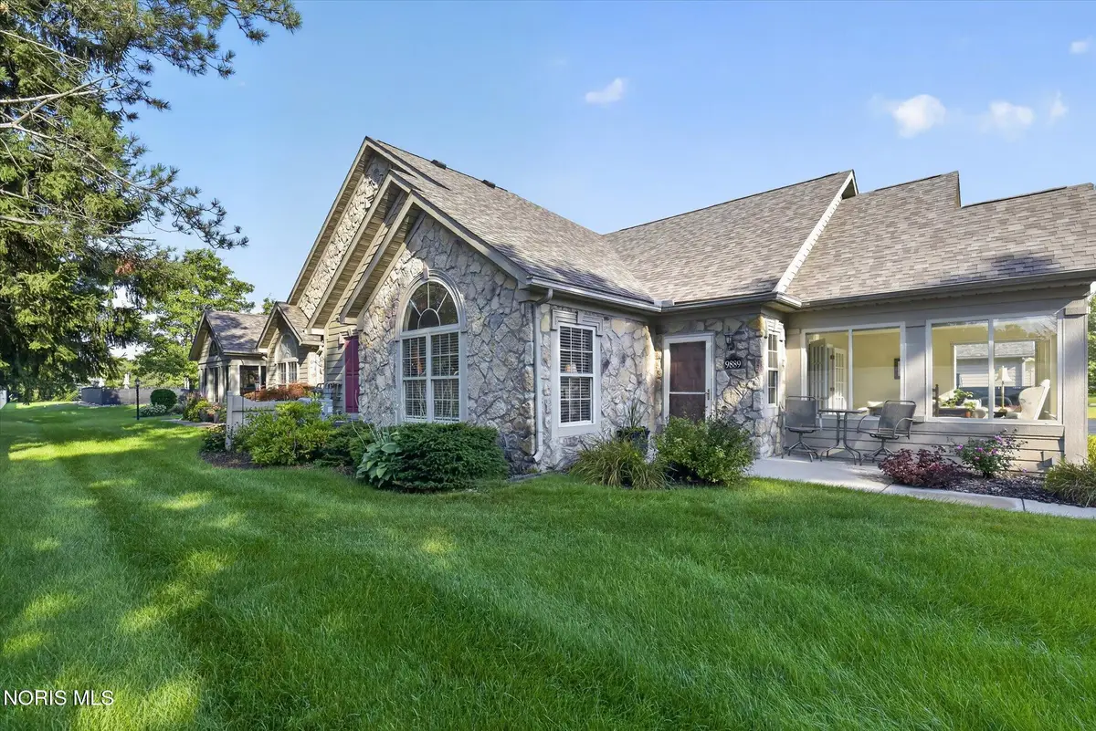 9889 Connor Lake Circle, Perrysburg, OH 43551 - #1