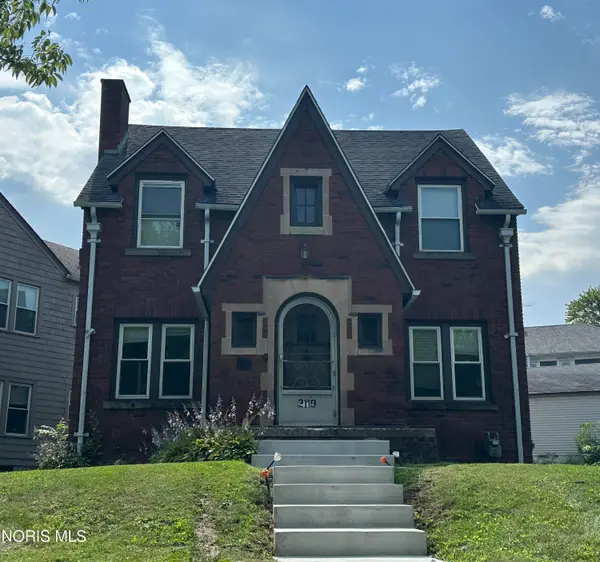 2119 Kensington Road, Toledo, OH 43607