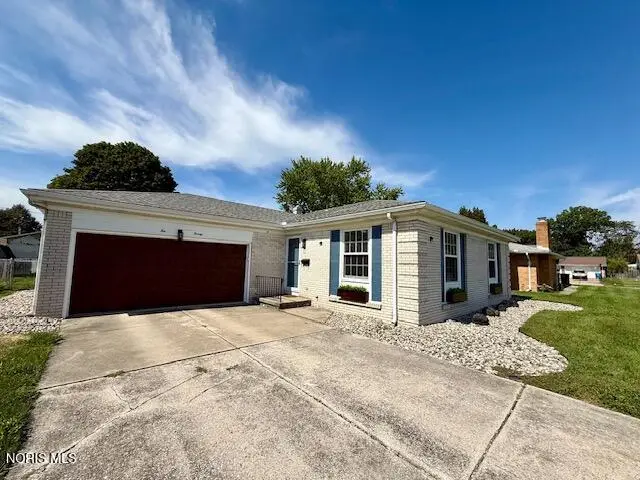 220 Sequoia Drive, Oregon, OH 43616 - #1