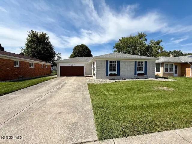220 Sequoia Drive, Oregon, OH 43616 - #2