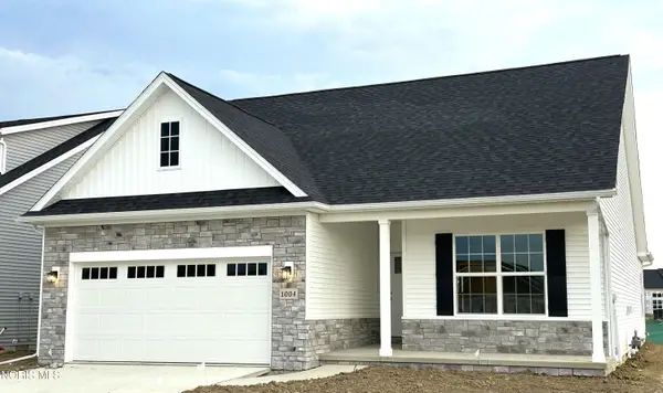 1004 Pine Ridge Drive, Perrysburg, OH 43551