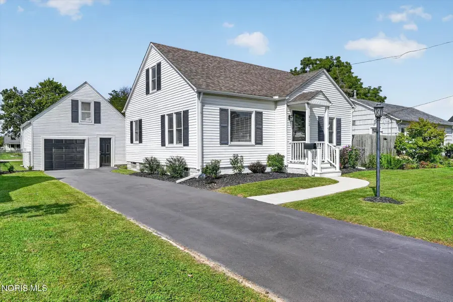 311 Clinton Street, Maumee, OH 43537 - #2