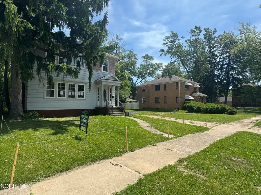 2712 Hoehler Drive, Toledo, OH 43606 - #2