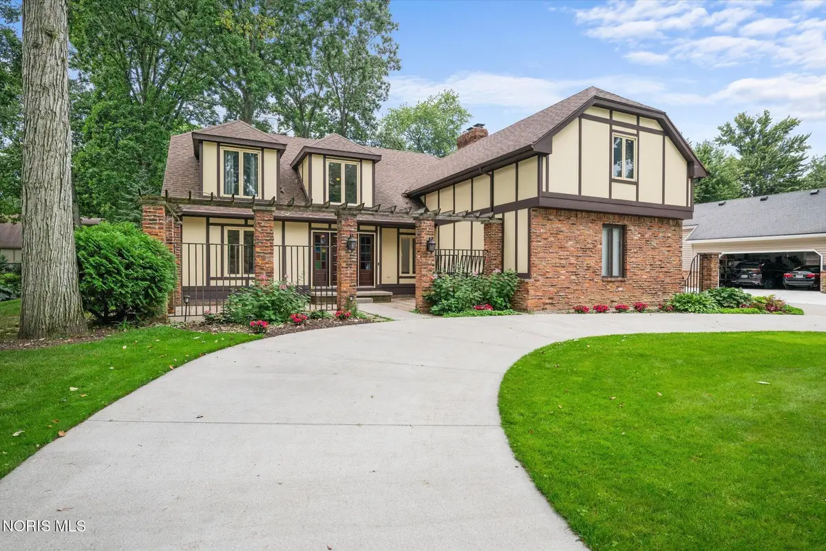5253 Tavistock Drive, Toledo, OH 43623 - #1