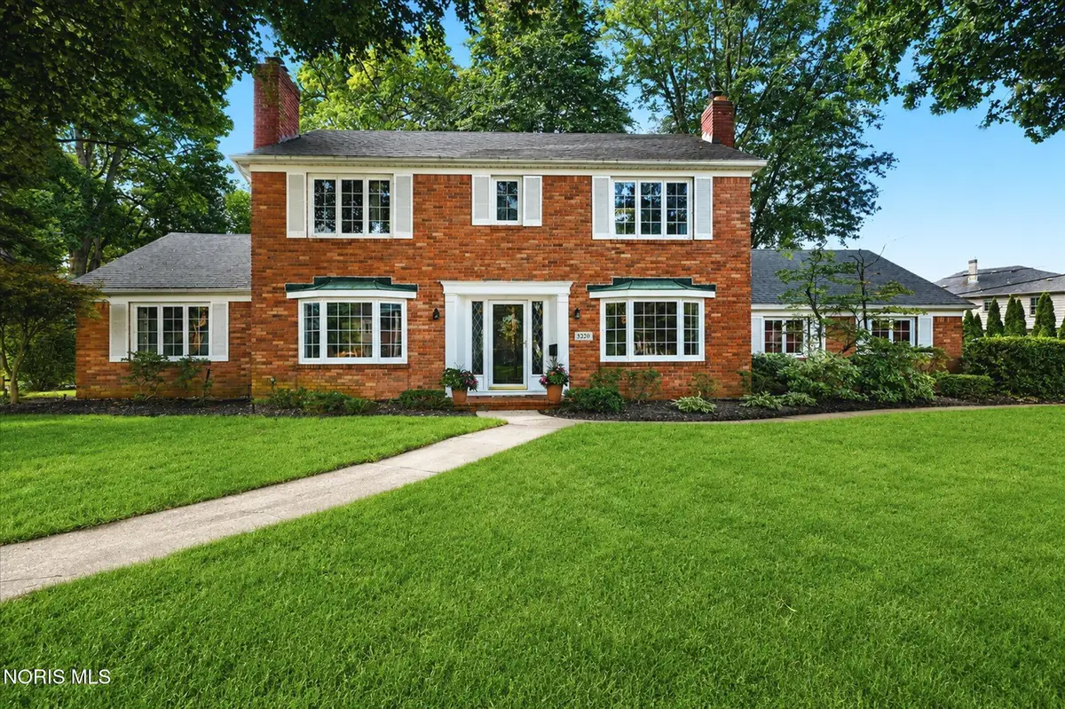 3220 Shakespeare Lane, Toledo, OH 43615 - #1