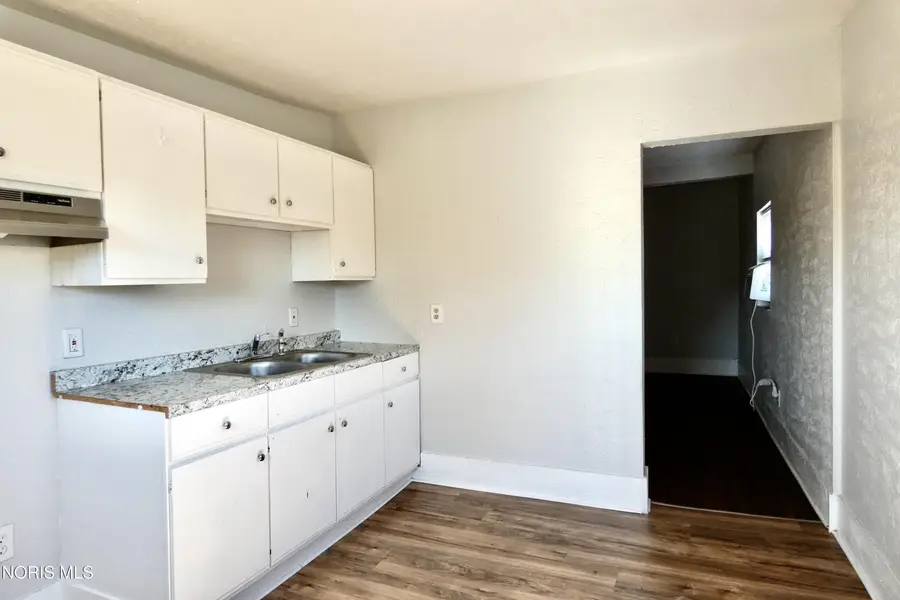 420 Barker Street, Toledo, OH 43605 - #3