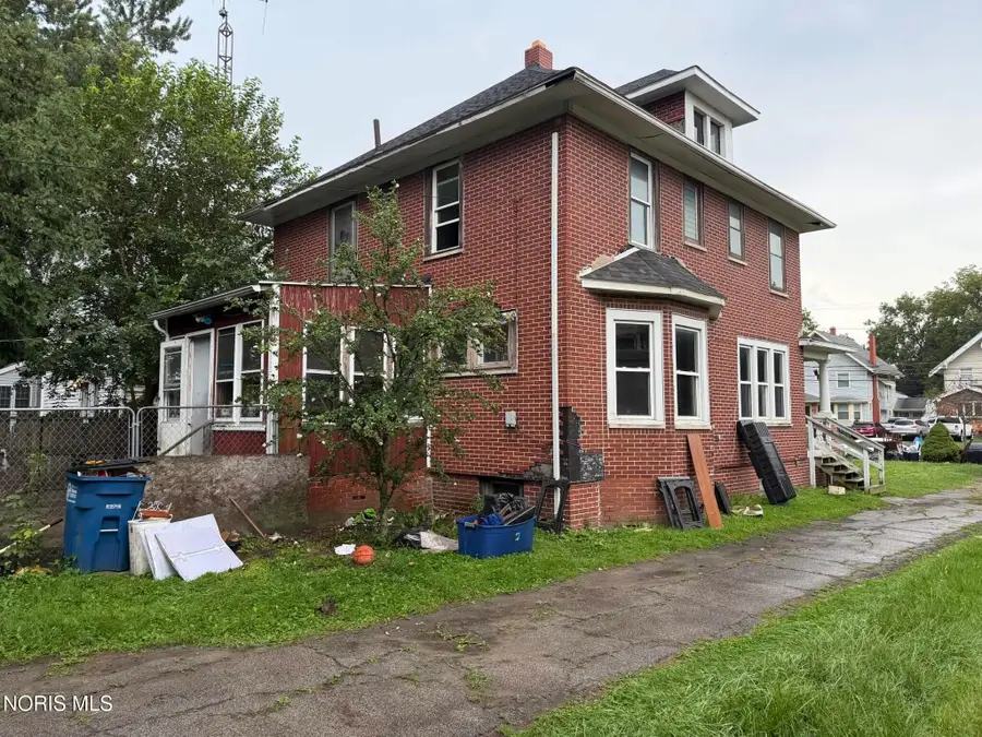 3930 Lockwood Avenue, Toledo, OH 43612 - #3