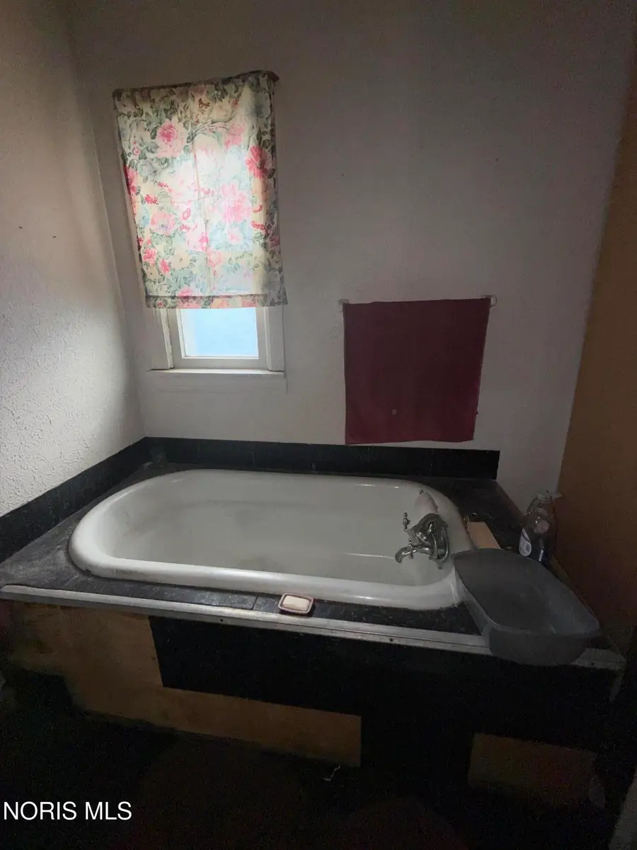 1262 Campbell Street, Toledo, OH 43607 - #3