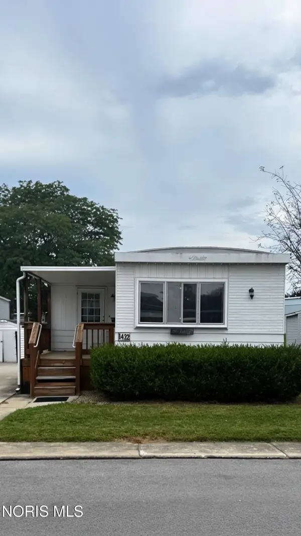 1432 Westshore Drive, Findlay, OH 45840