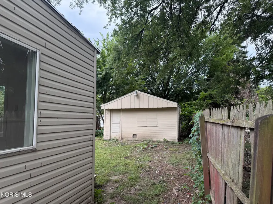 1956 Idaho Street, Toledo, OH 43605 - #3