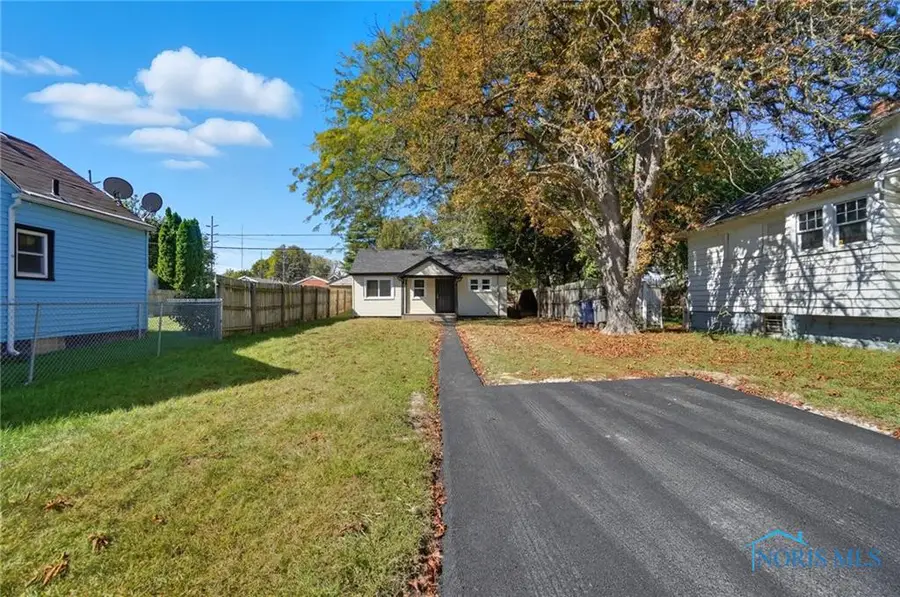 913 Coventry Avenue, Toledo, OH 43607 - #3