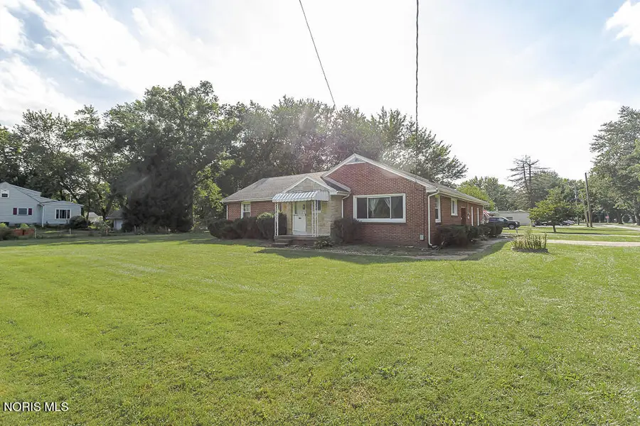 931 Harrow Road, Toledo, OH 43615 - #3