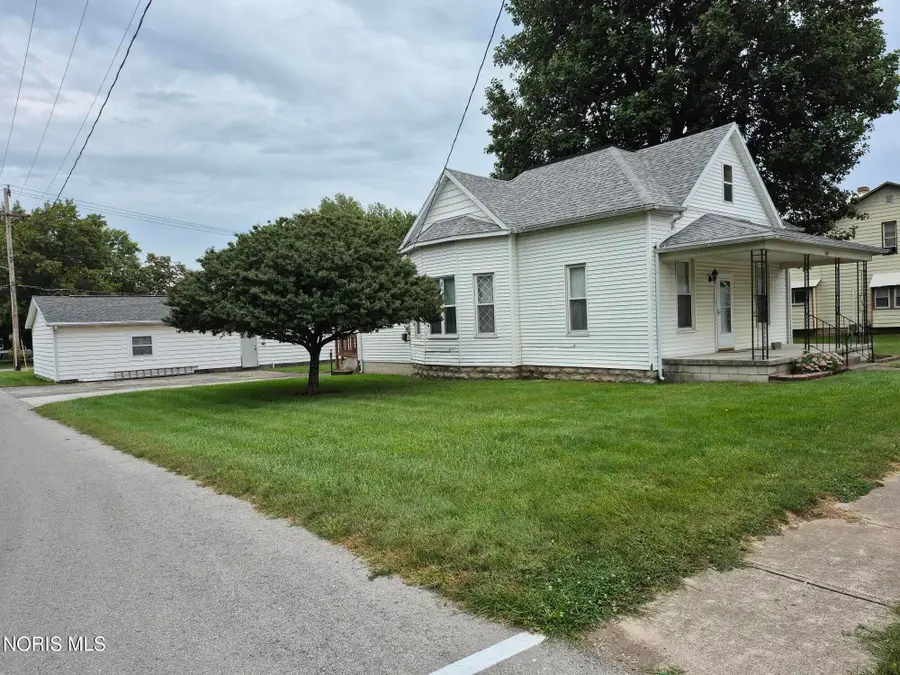 144 W Cooper Street, McComb, OH 45858 - #2