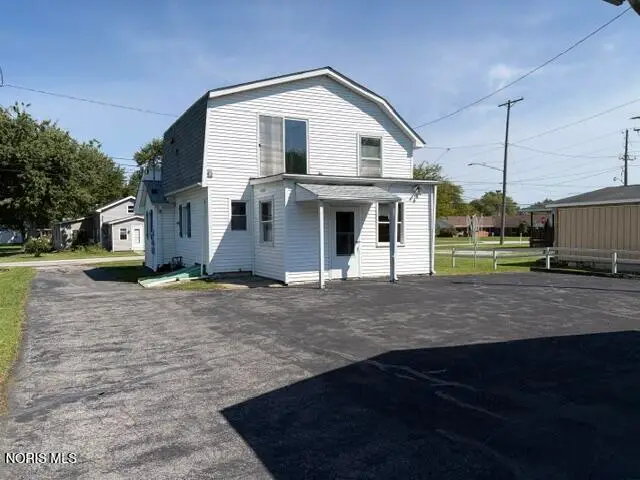 222 Bertha Avenue, Clyde, OH 43410 - #2