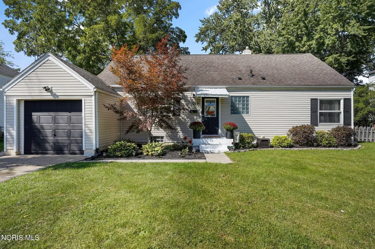 1099 Elco Avenue, Maumee, OH 43537 - #1