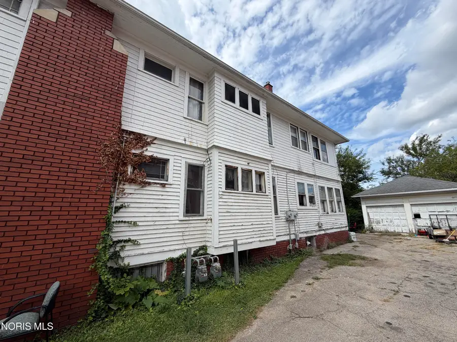 1038 W Woodruff Avenue, Toledo, OH 43606 - #2