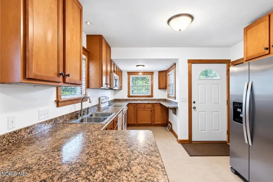 5458 Gay Street, Toledo, OH 43613 - #3