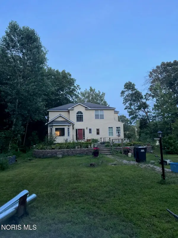1119 S Schwamberger Road, Swanton, OH 43558