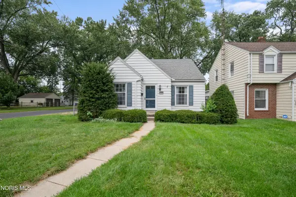 2560 Gracewood Road, Toledo, OH 43613
