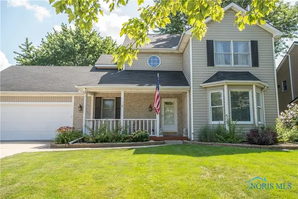 2218 Willowtree Lane, Maumee, OH 43537
