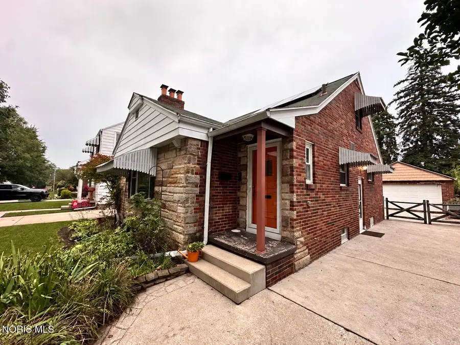 539 Ansonia Street, Oregon, OH 43616 - #3