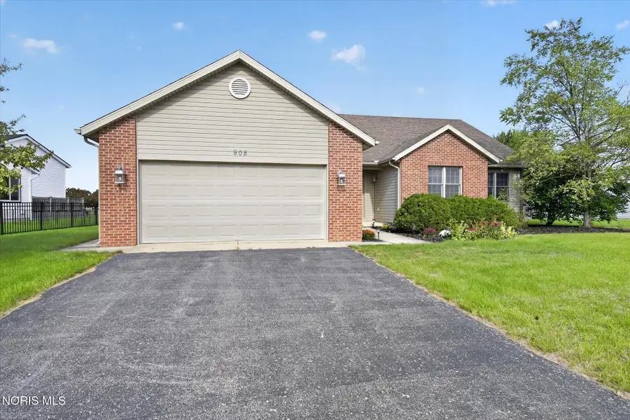 908 Tarra Oaks Drive, Findlay, OH 45840 - #3