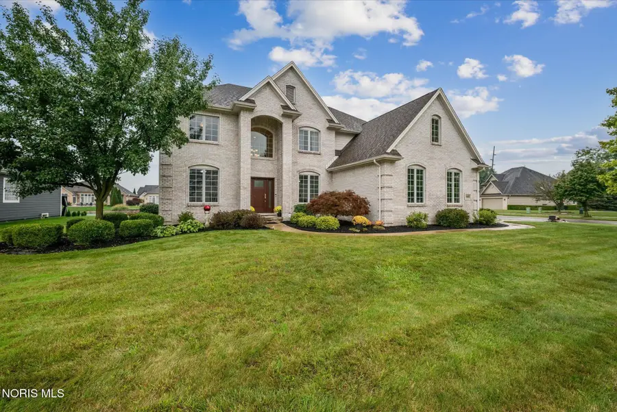 9407 Saint Angelas Way, Sylvania, OH 43560 - #2