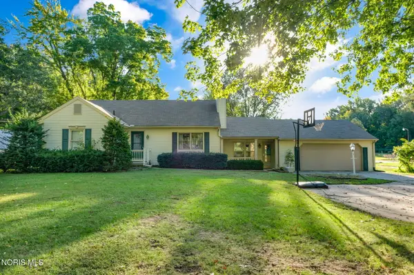 1425 S Crissey Road, Holland, OH 43528