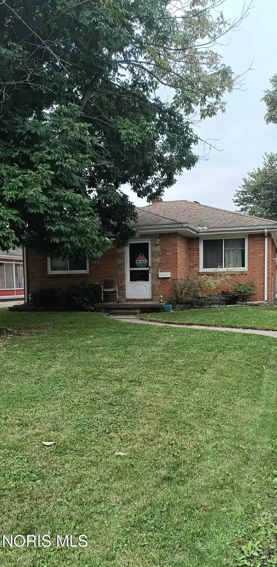 5545 Sunnyside Drive, Toledo, OH 43612 - #1