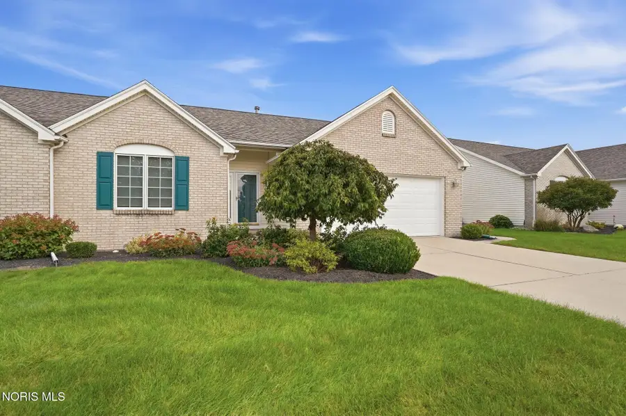 26328 W Wexford Drive, Perrysburg, OH 43551 - #2