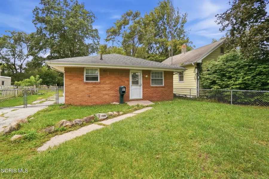 4917 Bowser Drive, Toledo, OH 43613 - #3